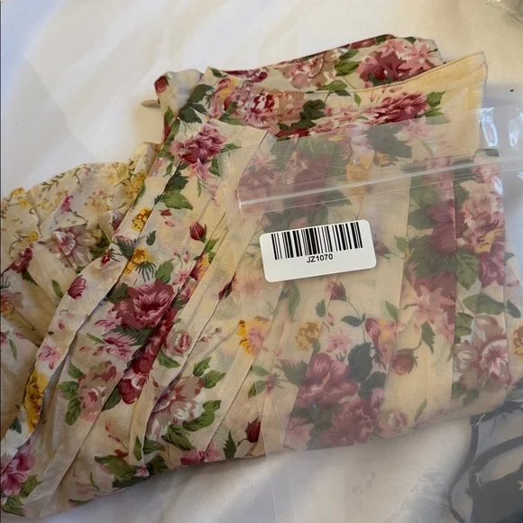 high waisted Gorgeous vintage 90s floral mini skirt with pleated details, 90s cl - Picture 6 of 7